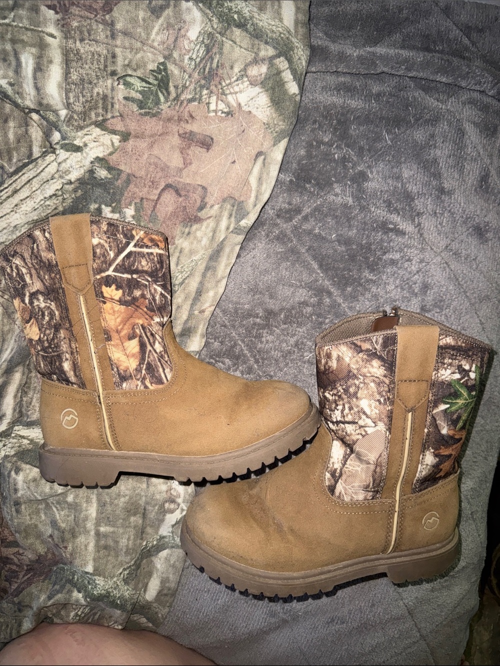 Magellan Outdoors Tan & Brown Camo Kids Pull-On Boots